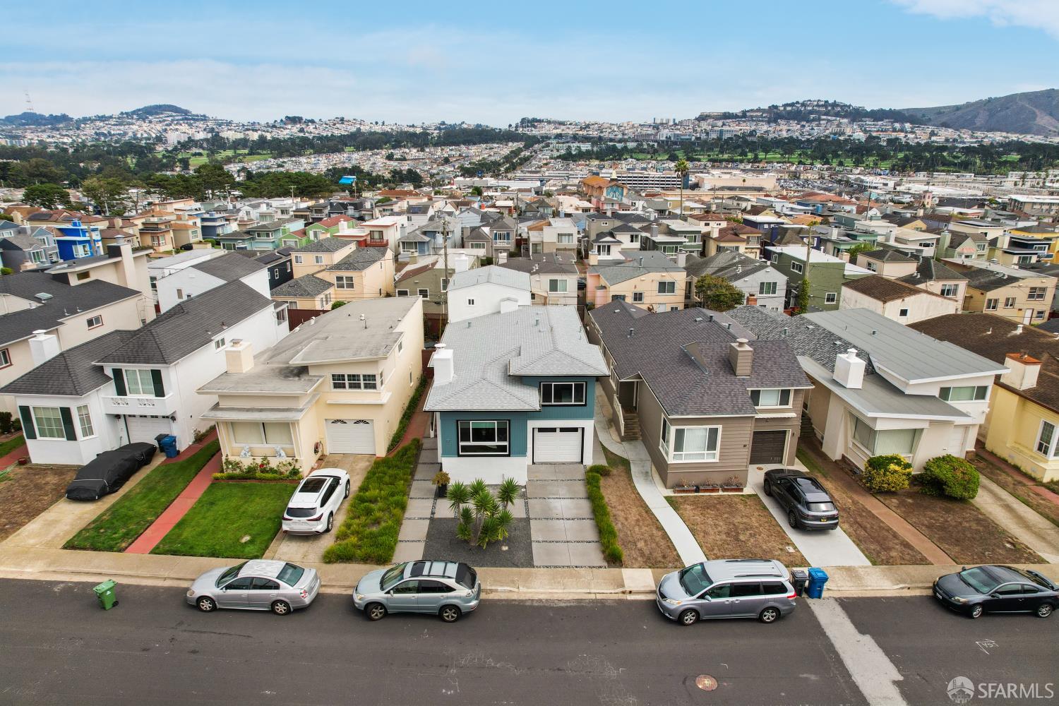 Detail Gallery Image 32 of 34 For 41 Lakewood Dr, Daly City,  CA 94015 - 4 Beds | 3 Baths