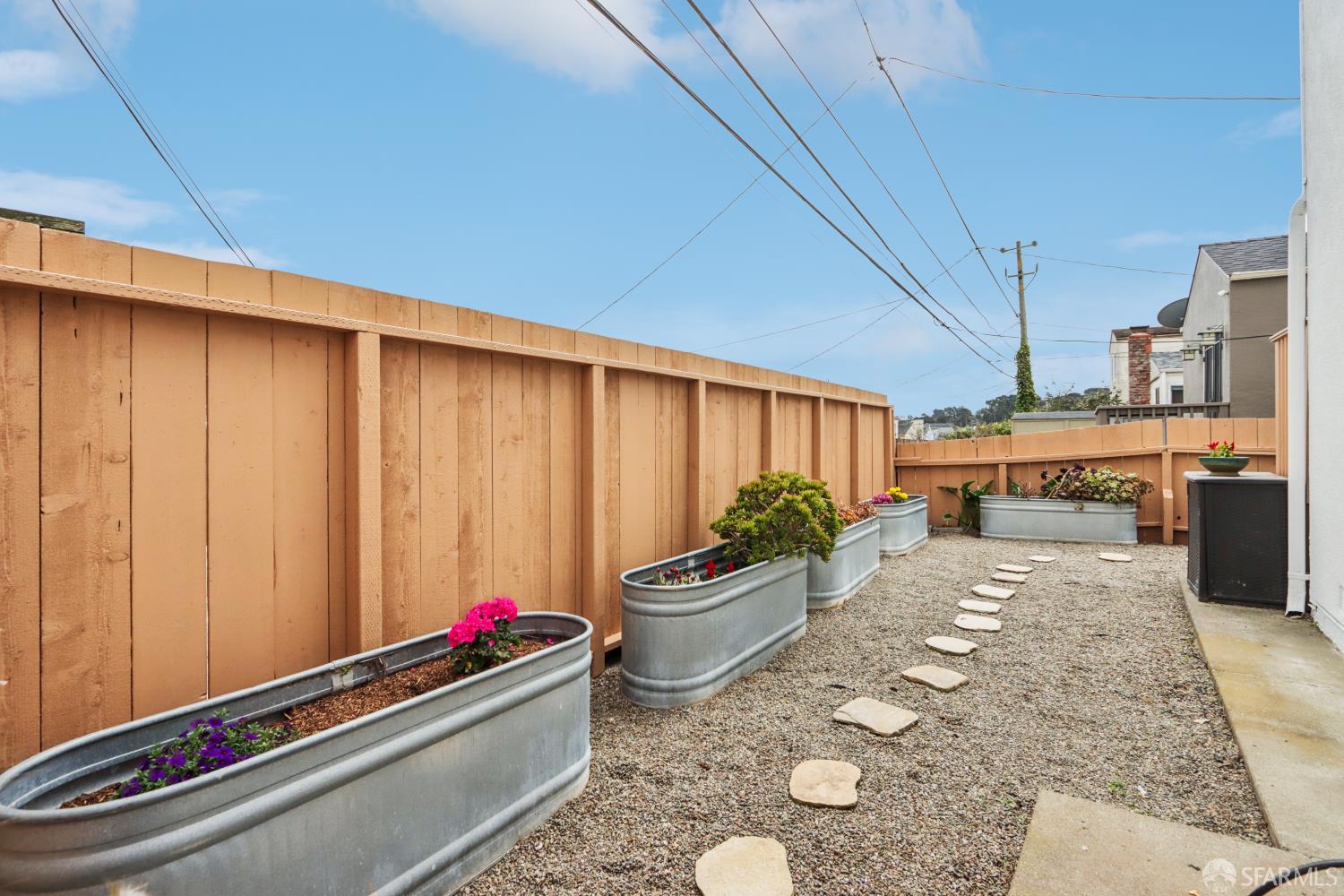 Detail Gallery Image 29 of 34 For 41 Lakewood Dr, Daly City,  CA 94015 - 4 Beds | 3 Baths