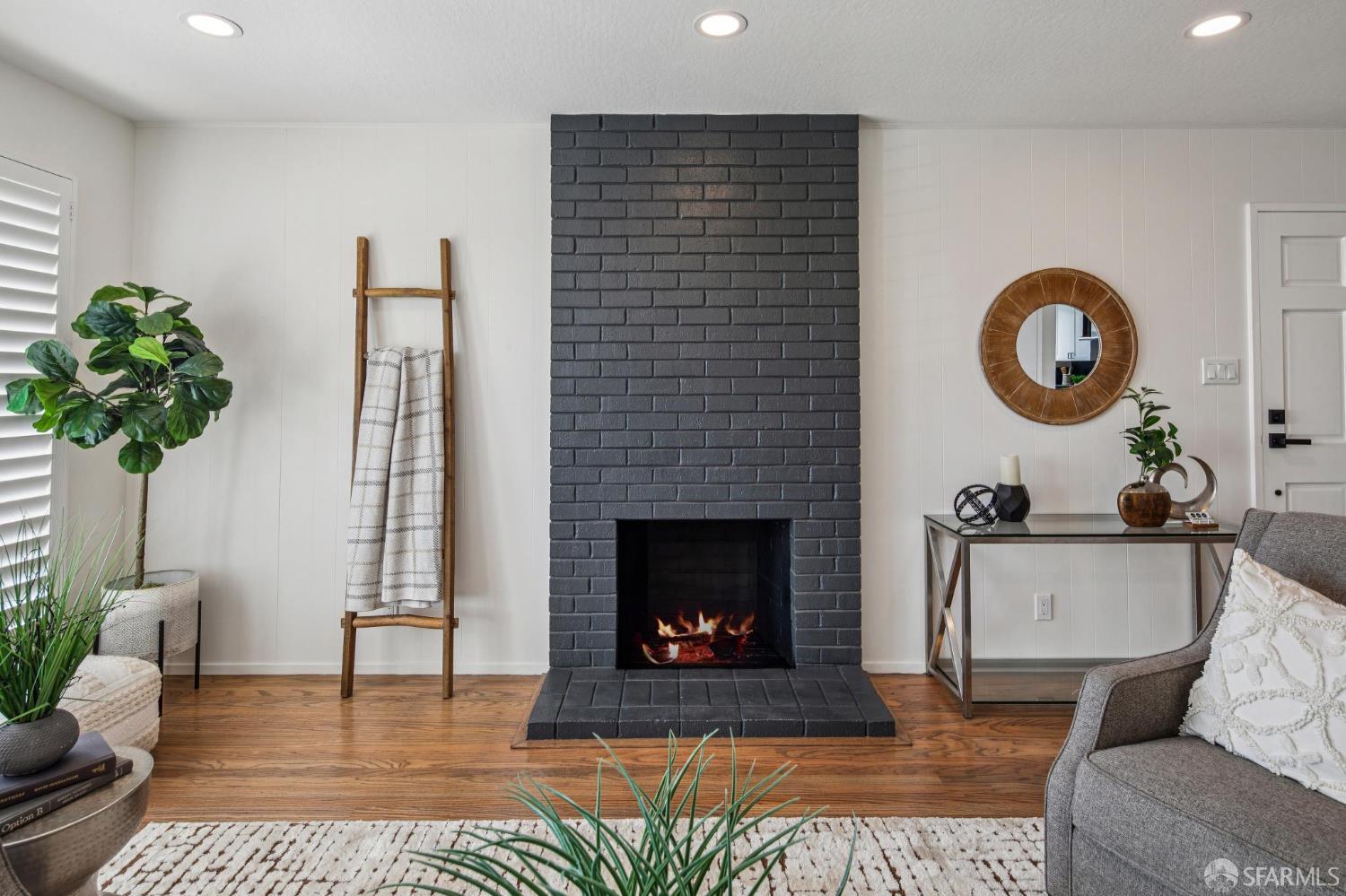 Detail Gallery Image 13 of 44 For 269 Beachview Ave, Pacifica,  CA 94044 - 3 Beds | 1 Baths