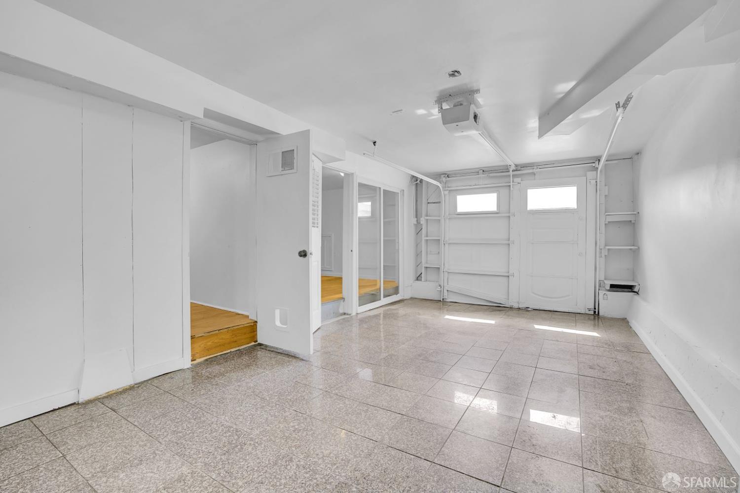 Detail Gallery Image 13 of 46 For 1298 Revere Ave, San Francisco,  CA 94124 - 3 Beds | 1 Baths