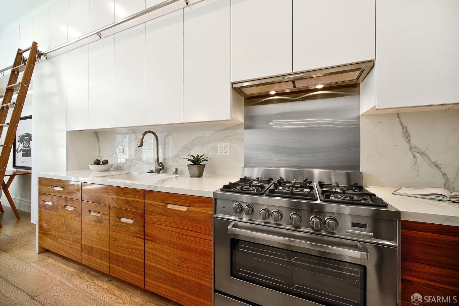 Detail Gallery Image 11 of 51 For 817 Oak St, San Francisco,  CA 94117 - – Beds | – Baths