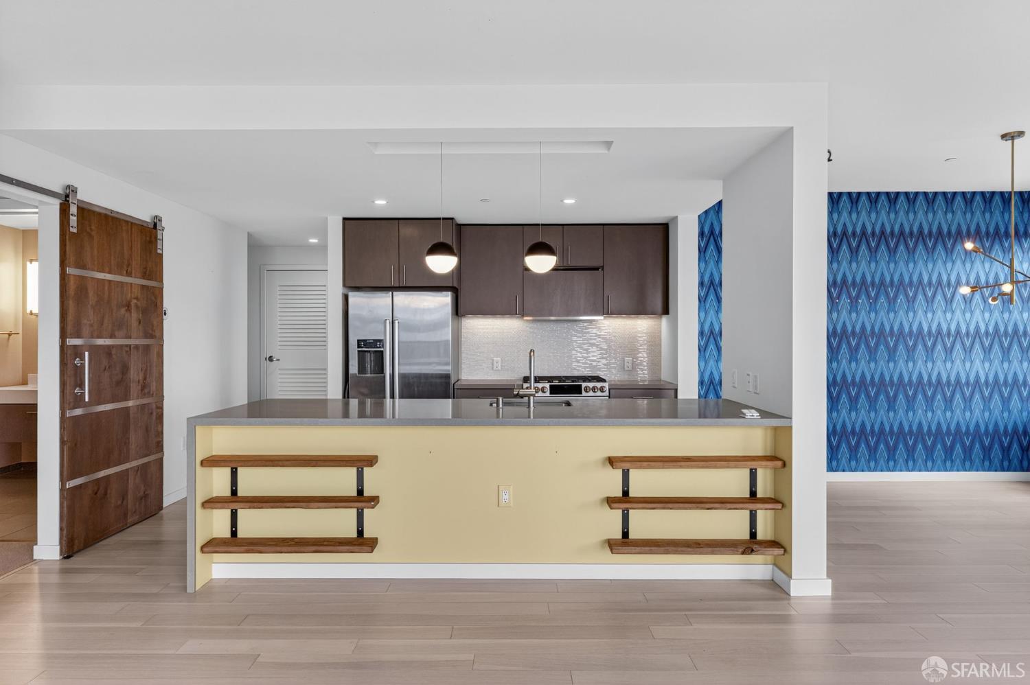 Detail Gallery Image 6 of 32 For 52 Innes Ct #309,  San Francisco,  CA 94124 - 2 Beds | 2 Baths