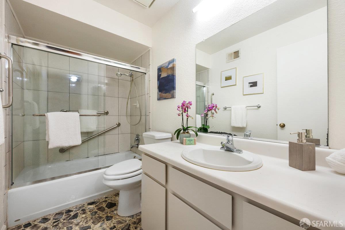 Detail Gallery Image 36 of 50 For 200 Bayview Cir, San Francisco,  CA 94124 - 3 Beds | 2/1 Baths