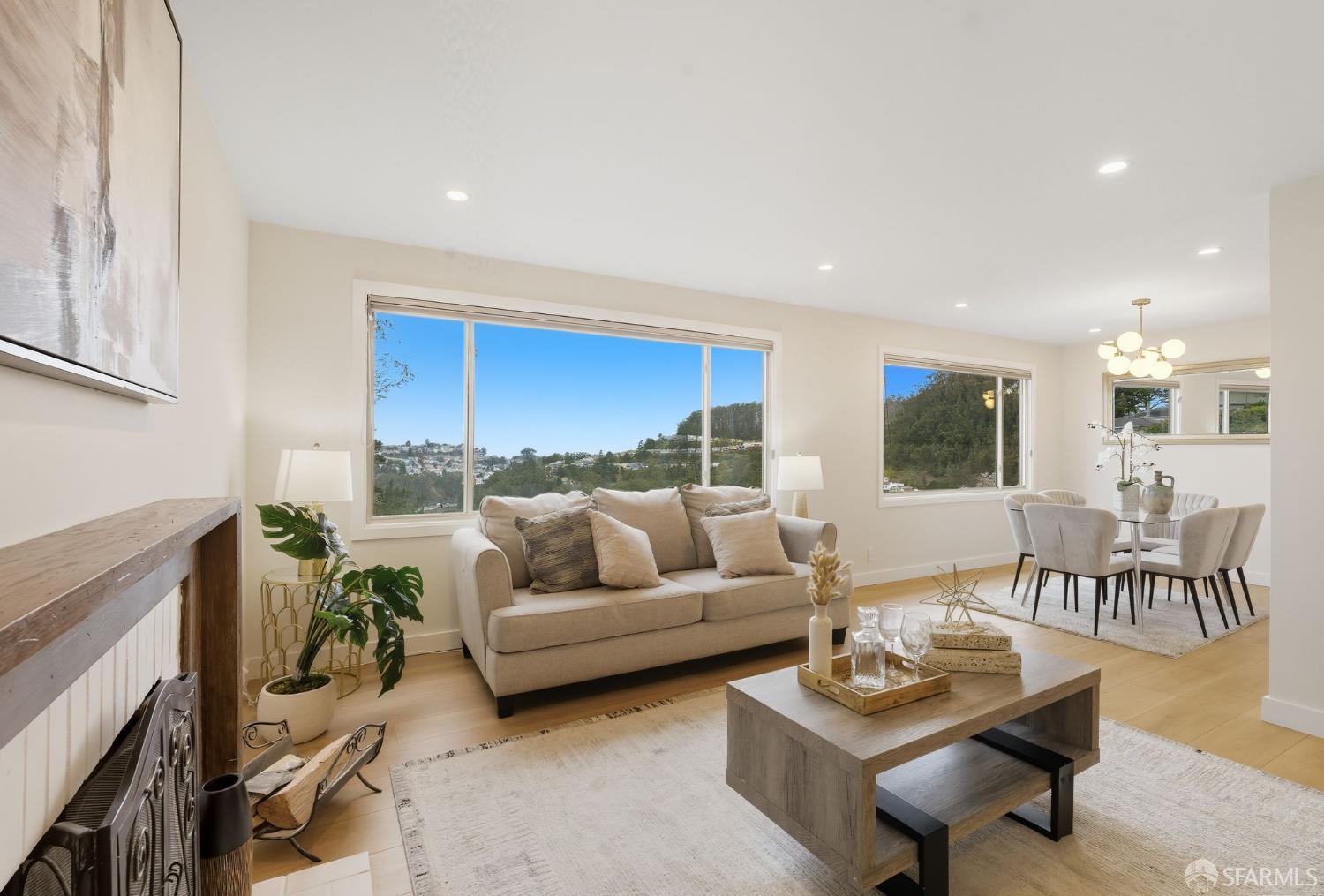 Detail Gallery Image 9 of 78 For 81 Skyview Way, San Francisco,  CA 94131 - 4 Beds | 2/1 Baths