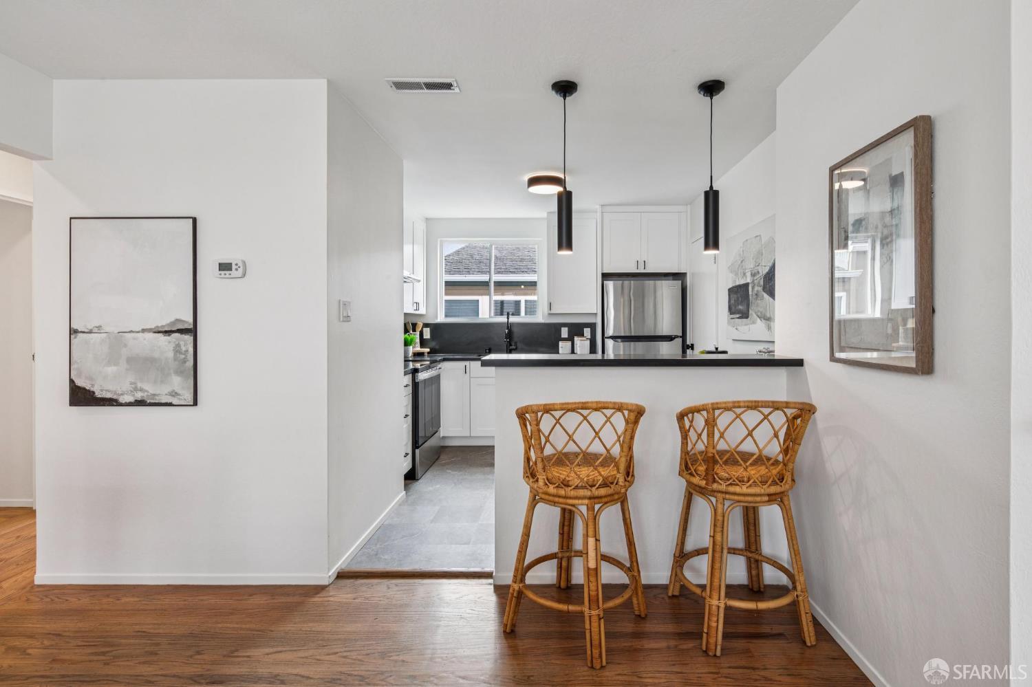 Detail Gallery Image 21 of 44 For 269 Beachview Ave, Pacifica,  CA 94044 - 3 Beds | 1 Baths