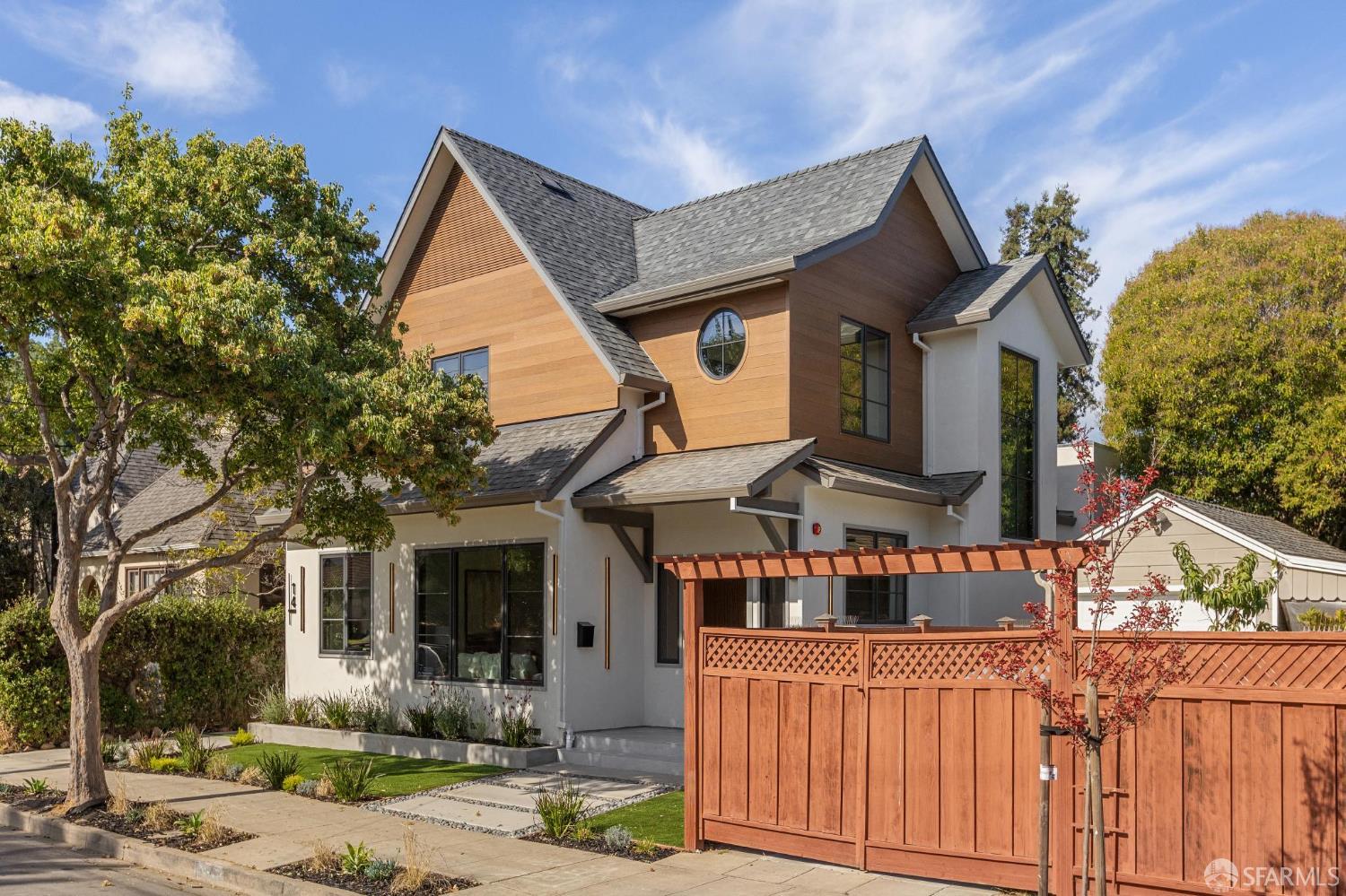 Detail Gallery Image 2 of 43 For 14 Channing Rd, Burlingame,  CA 94010 - 4 Beds | 4/1 Baths