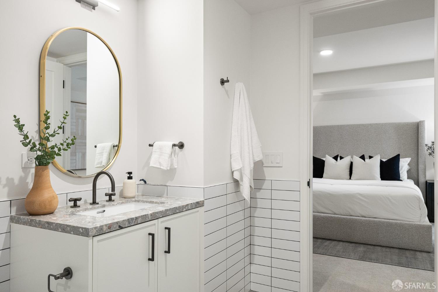 Detail Gallery Image 34 of 39 For 1776 Green St #201,  San Francisco,  CA 94123 - 3 Beds | 3/1 Baths