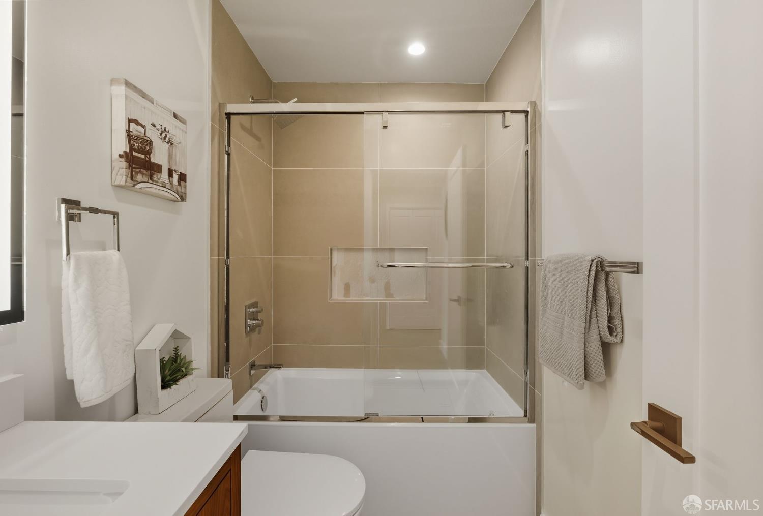 Detail Gallery Image 36 of 78 For 81 Skyview Way, San Francisco,  CA 94131 - 4 Beds | 2/1 Baths