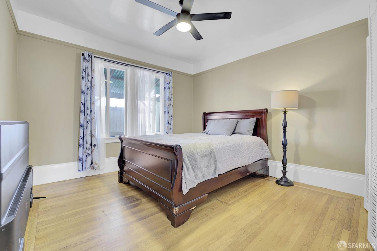 Detail Gallery Image 7 of 46 For 1298 Revere Ave, San Francisco,  CA 94124 - 3 Beds | 1 Baths