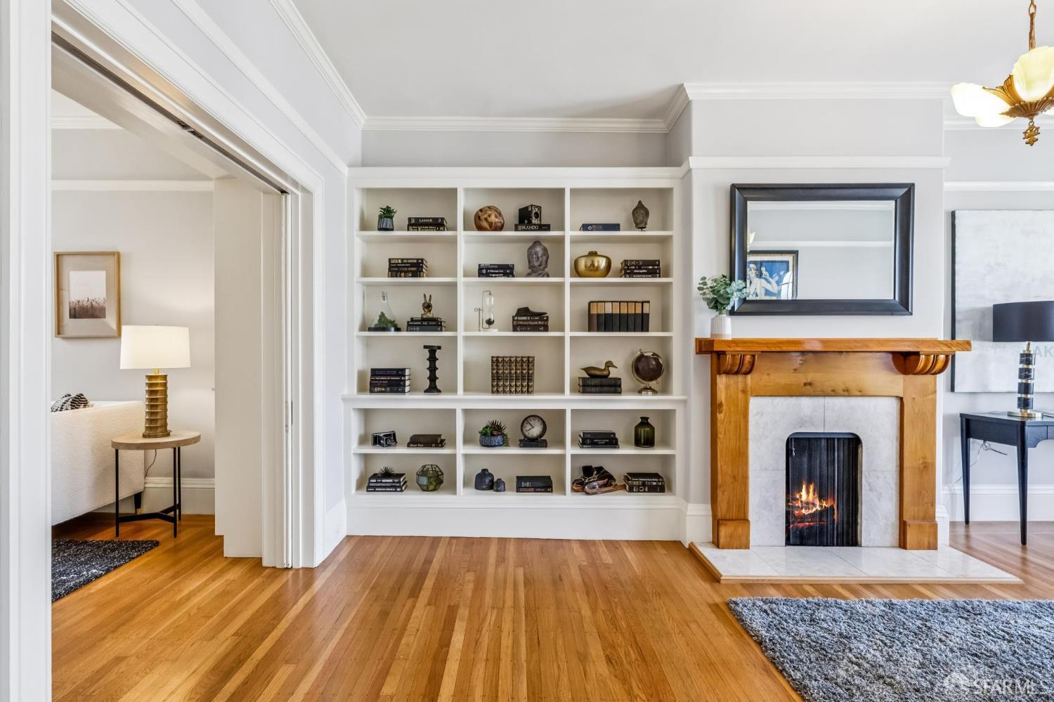 Photo #6: 425073411 Listing 
