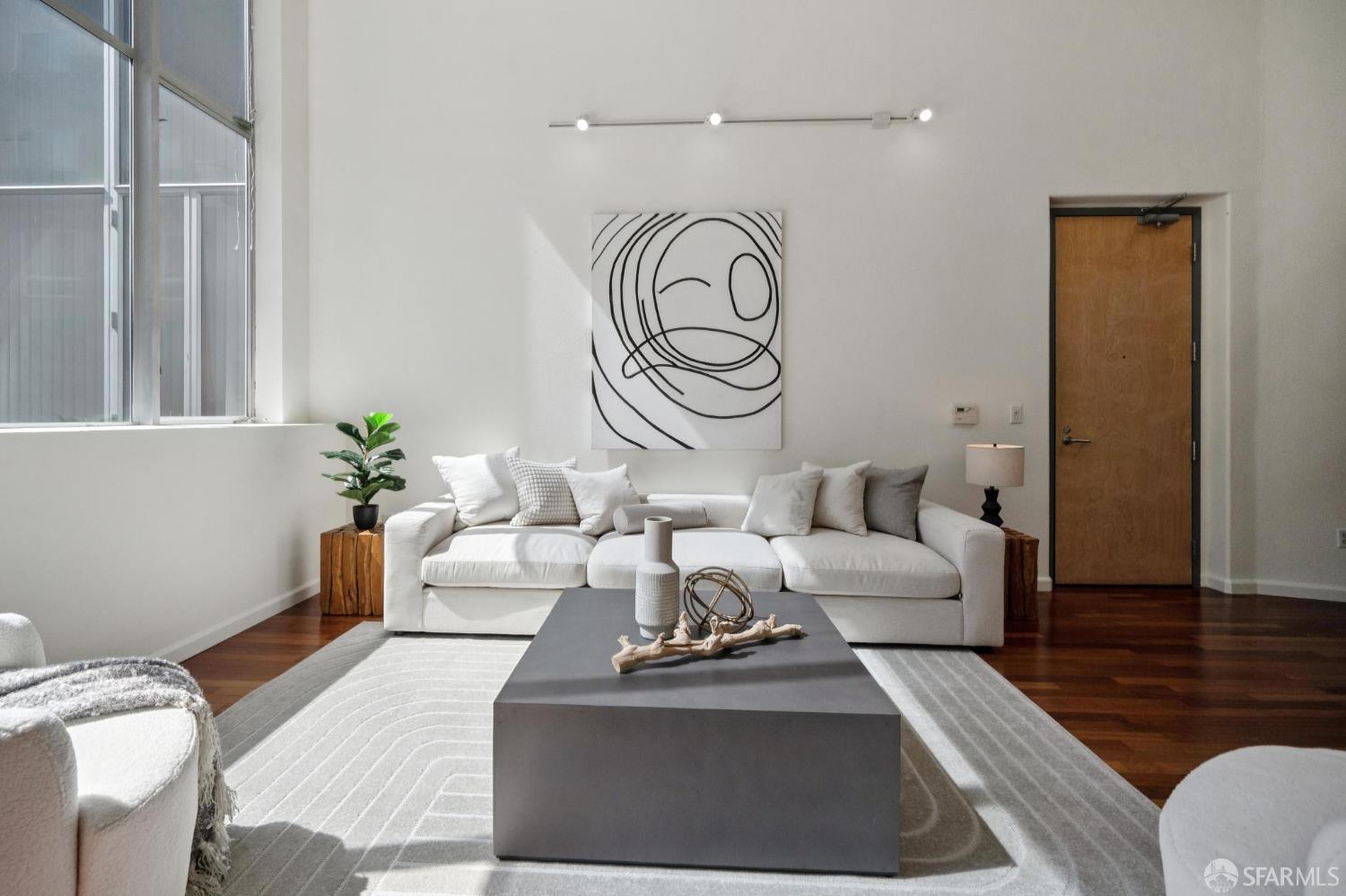 Photo #6: 425073287 Listing 
