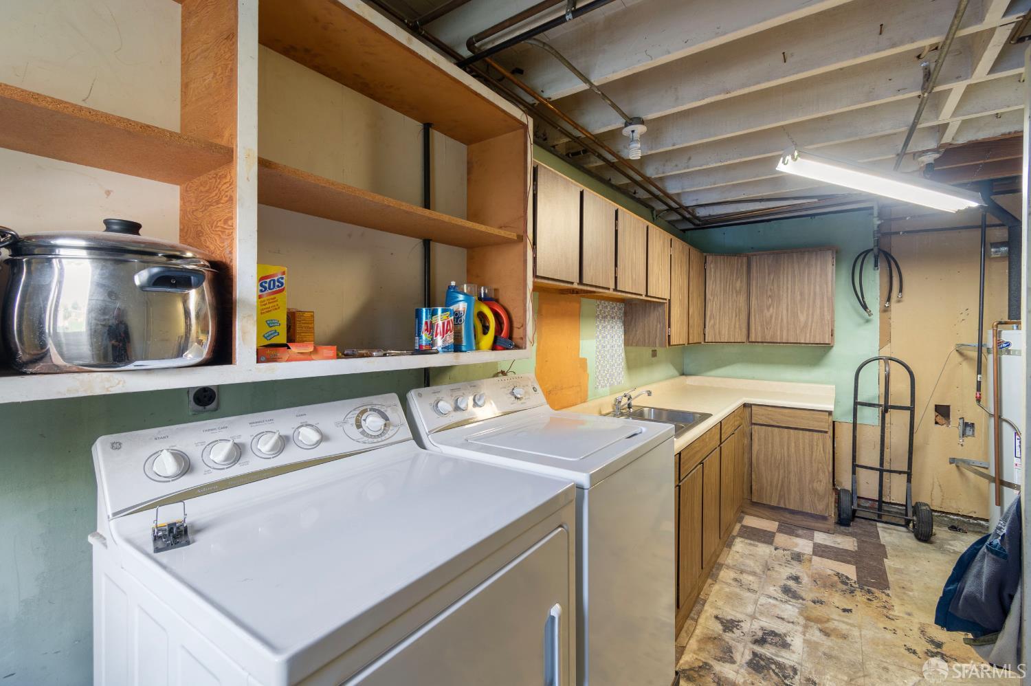 Detail Gallery Image 16 of 29 For 1636 Bacon St, San Francisco,  CA 94134 - 2 Beds | 1 Baths