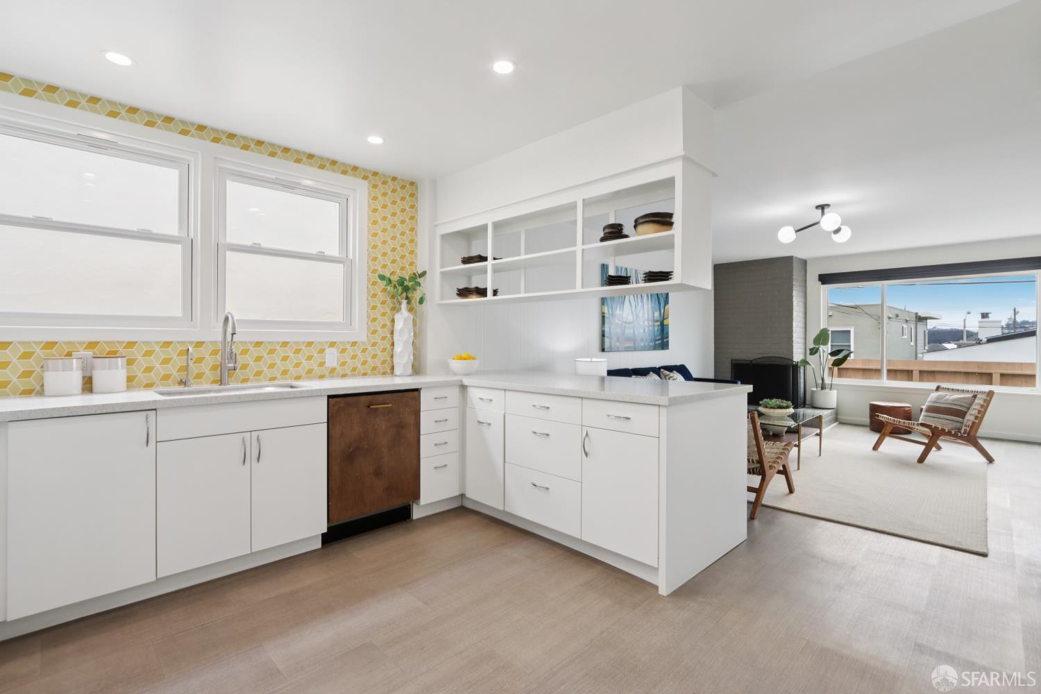 Detail Gallery Image 12 of 34 For 41 Lakewood Dr, Daly City,  CA 94015 - 4 Beds | 3 Baths