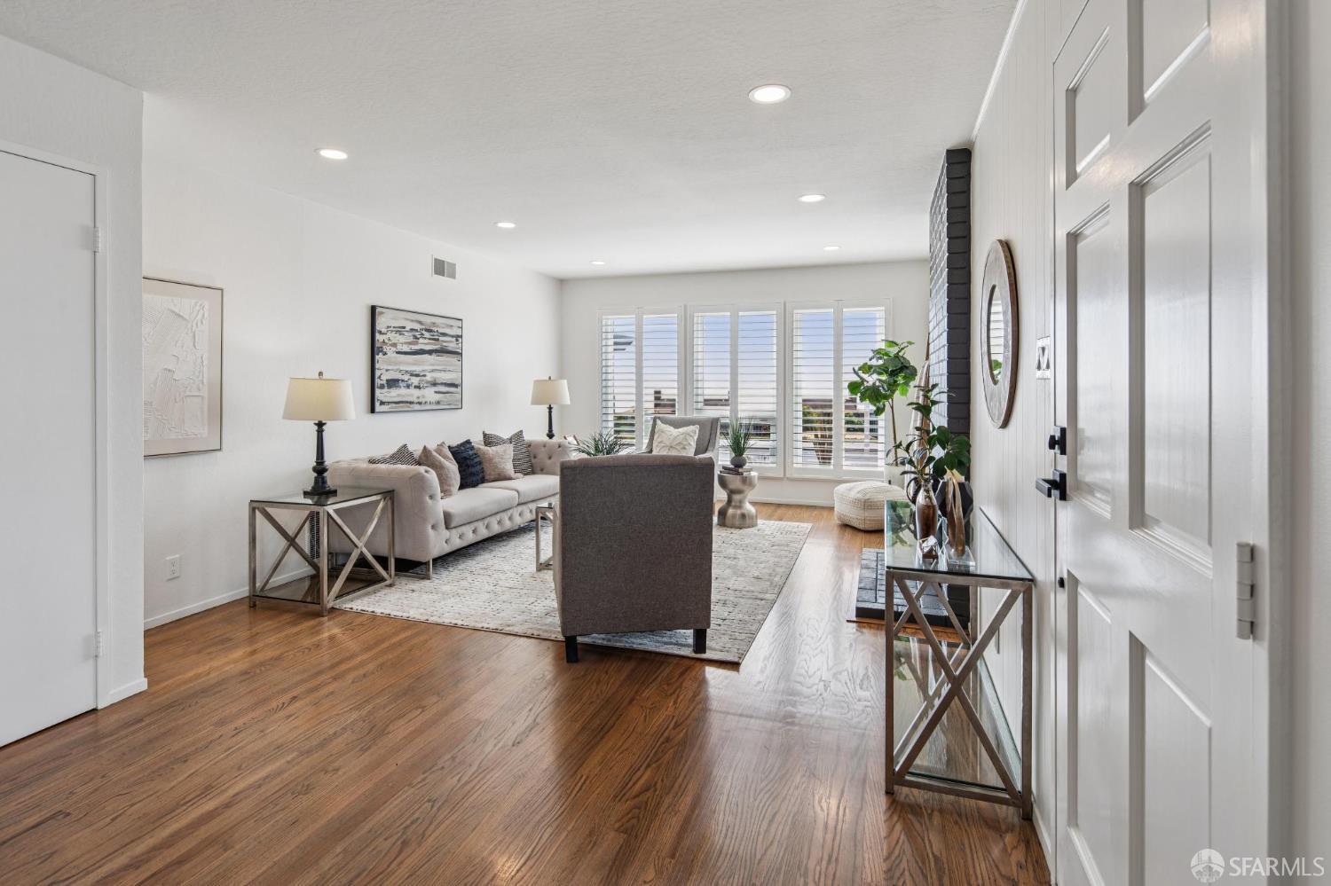 Detail Gallery Image 9 of 44 For 269 Beachview Ave, Pacifica,  CA 94044 - 3 Beds | 1 Baths