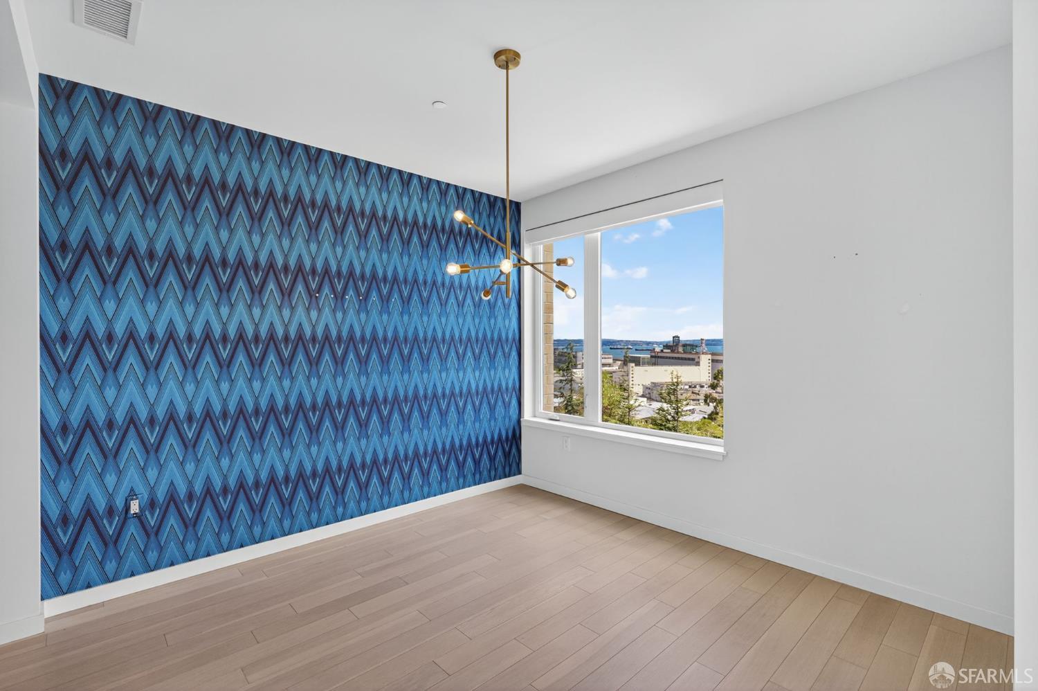 Detail Gallery Image 9 of 32 For 52 Innes Ct #309,  San Francisco,  CA 94124 - 2 Beds | 2 Baths