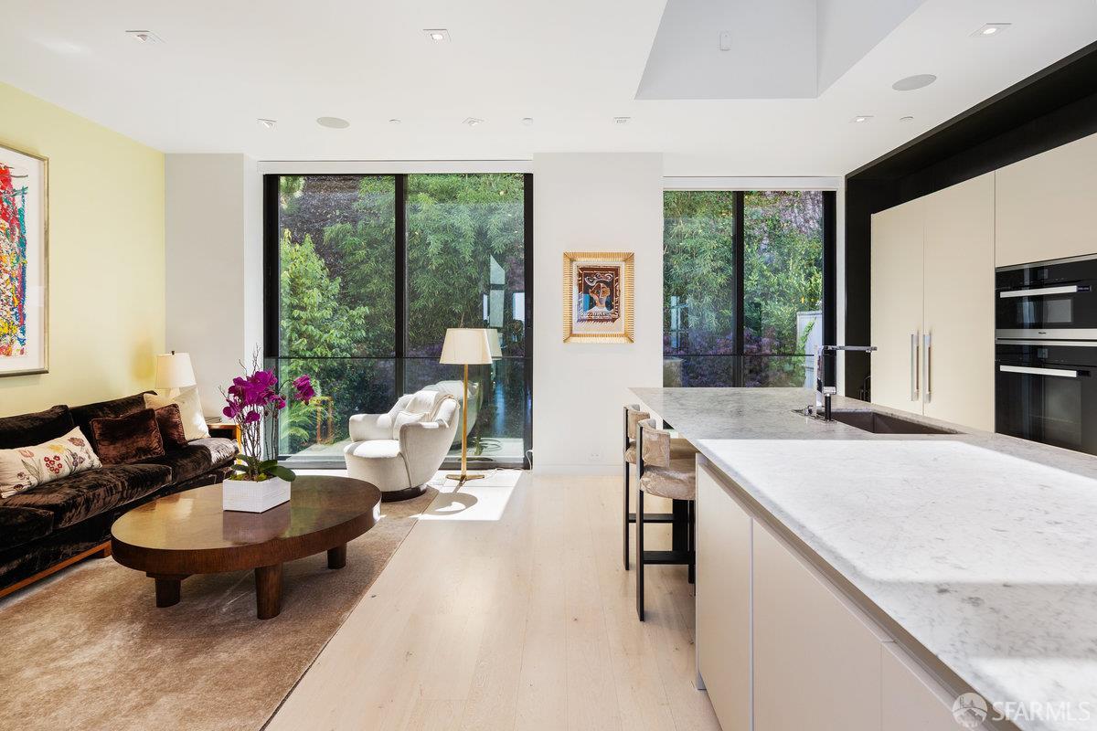 Detail Gallery Image 22 of 61 For 2833 Vallejo St, San Francisco,  CA 94123 - 5 Beds | 6/1 Baths