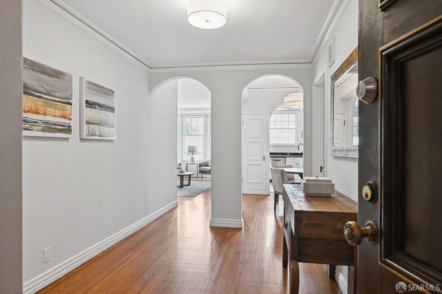 Photo #3: 425072058 Listing 