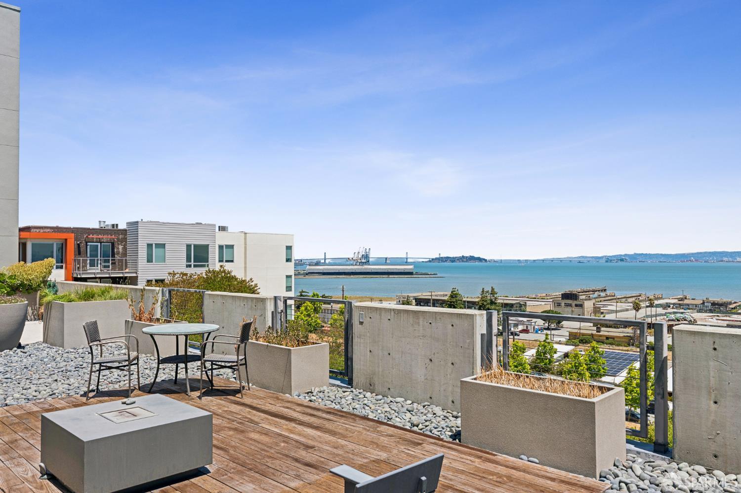 Detail Gallery Image 23 of 32 For 52 Innes Ct #309,  San Francisco,  CA 94124 - 2 Beds | 2 Baths