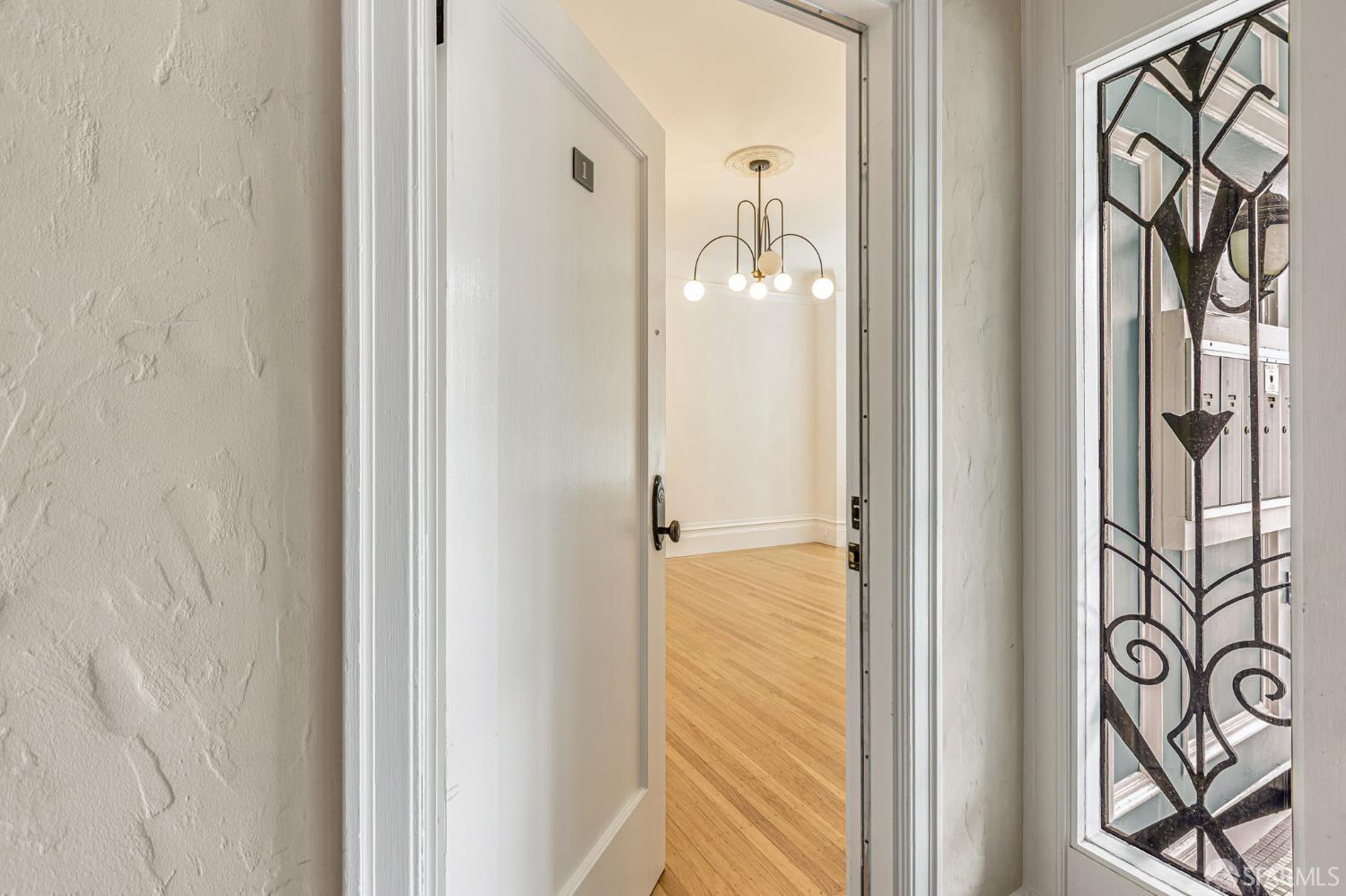 Photo #4: 425073083 Listing 