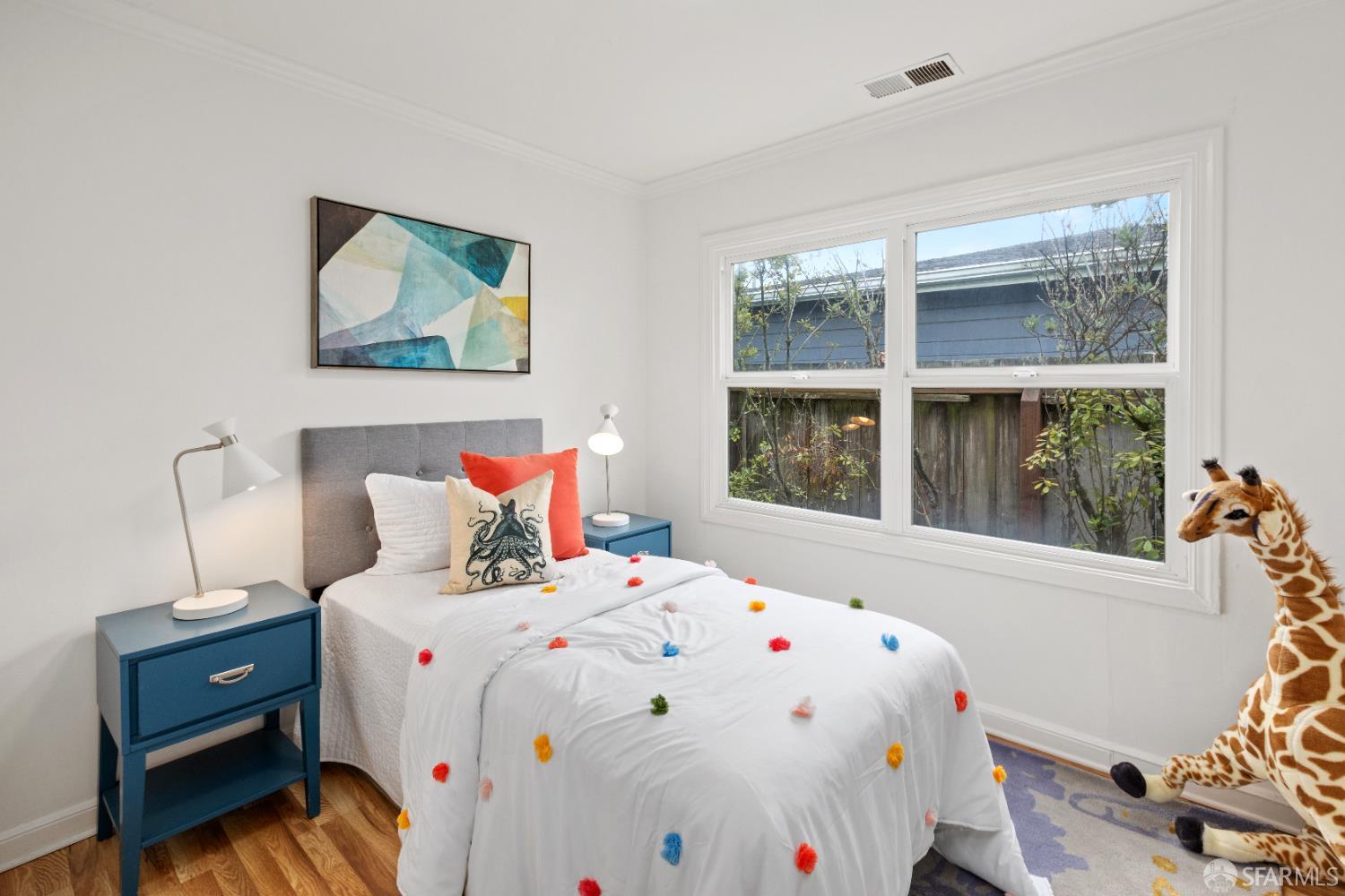 Detail Gallery Image 7 of 22 For 540 Dolphin Dr, Pacifica,  CA 94044 - 3 Beds | 1 Baths