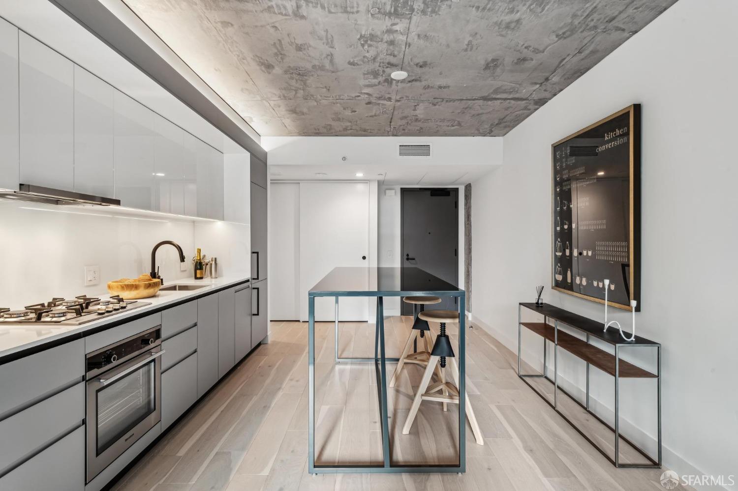 Detail Gallery Image 3 of 33 For 960 Market St #501,  San Francisco,  CA 94102 - 1 Beds | 1 Baths