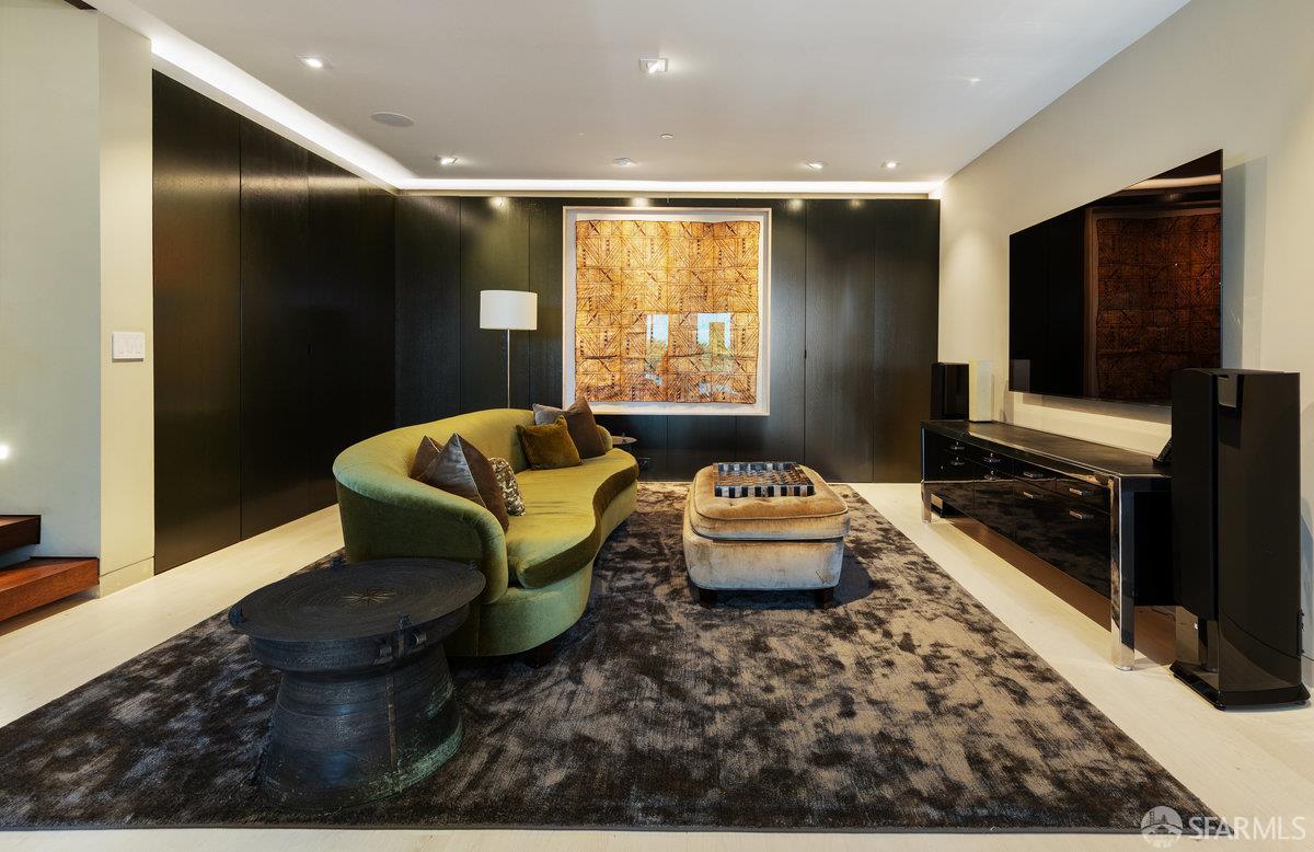 Detail Gallery Image 32 of 61 For 2833 Vallejo St, San Francisco,  CA 94123 - 5 Beds | 6/1 Baths