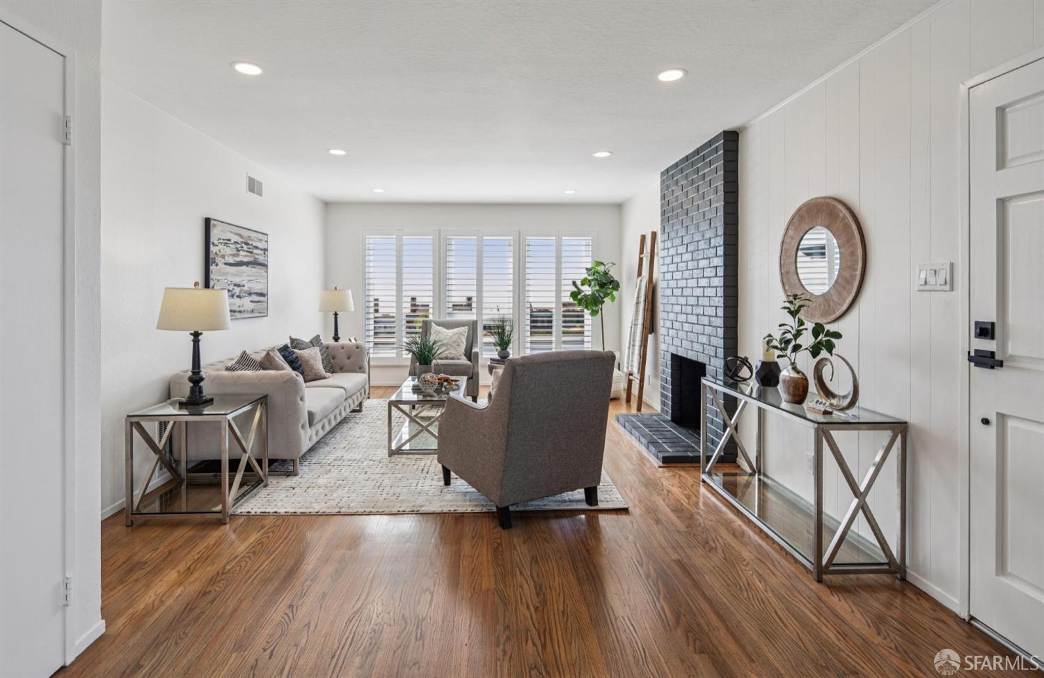 Detail Gallery Image 8 of 44 For 269 Beachview Ave, Pacifica,  CA 94044 - 3 Beds | 1 Baths