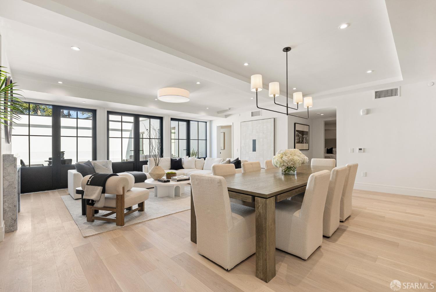 Detail Gallery Image 9 of 39 For 1776 Green St #201,  San Francisco,  CA 94123 - 3 Beds | 3/1 Baths