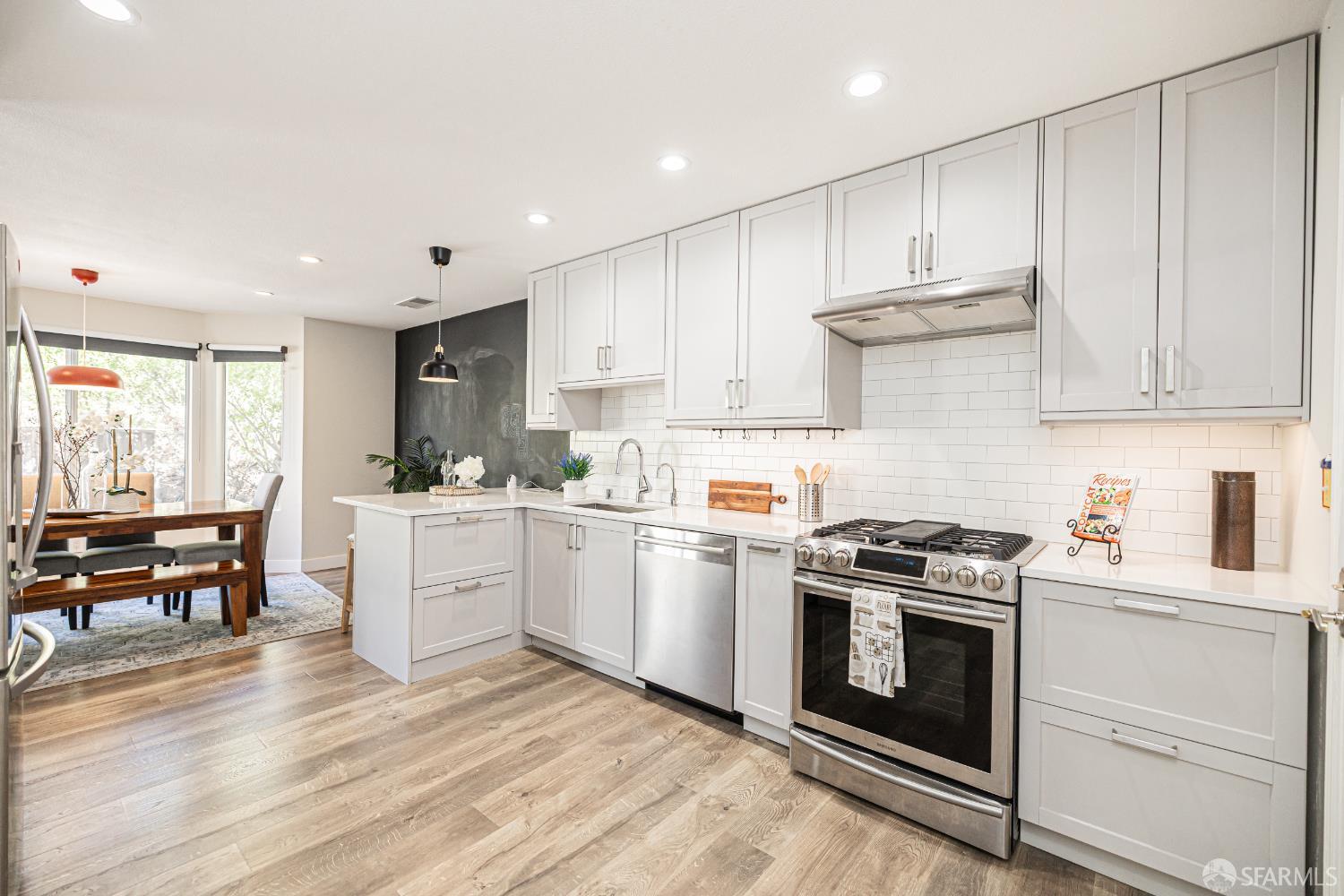 Detail Gallery Image 13 of 27 For 187 Waterford Meadow Ct, Milpitas,  CA 95035 - 3 Beds | 2/1 Baths