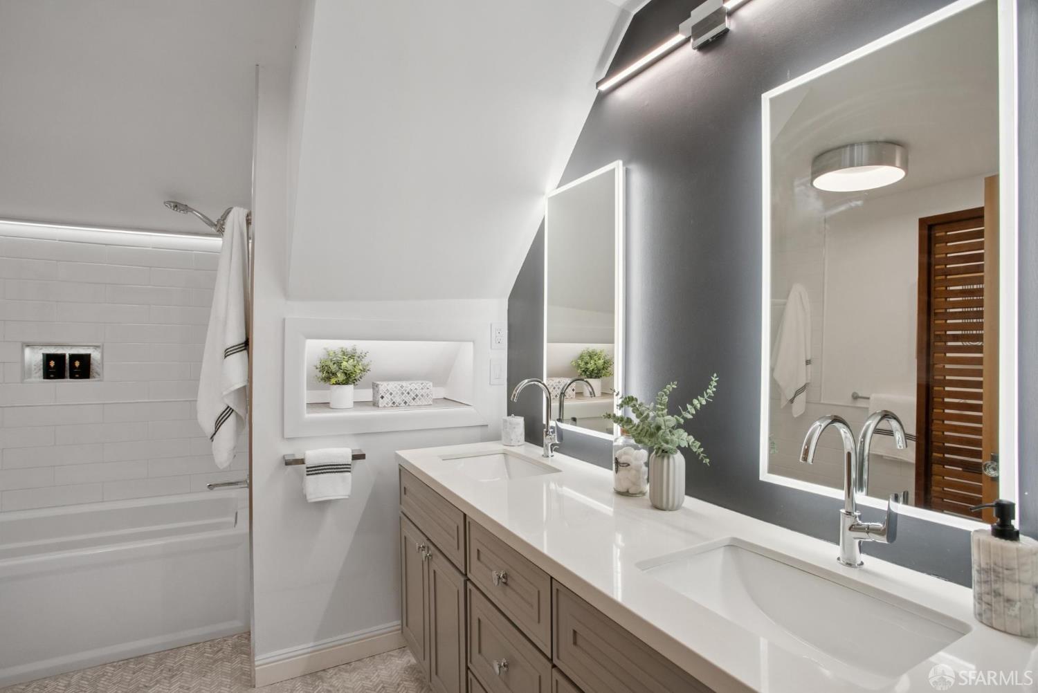 Detail Gallery Image 45 of 71 For 119 Prospect Ave, San Francisco,  CA 94110 - 4 Beds | 2 Baths
