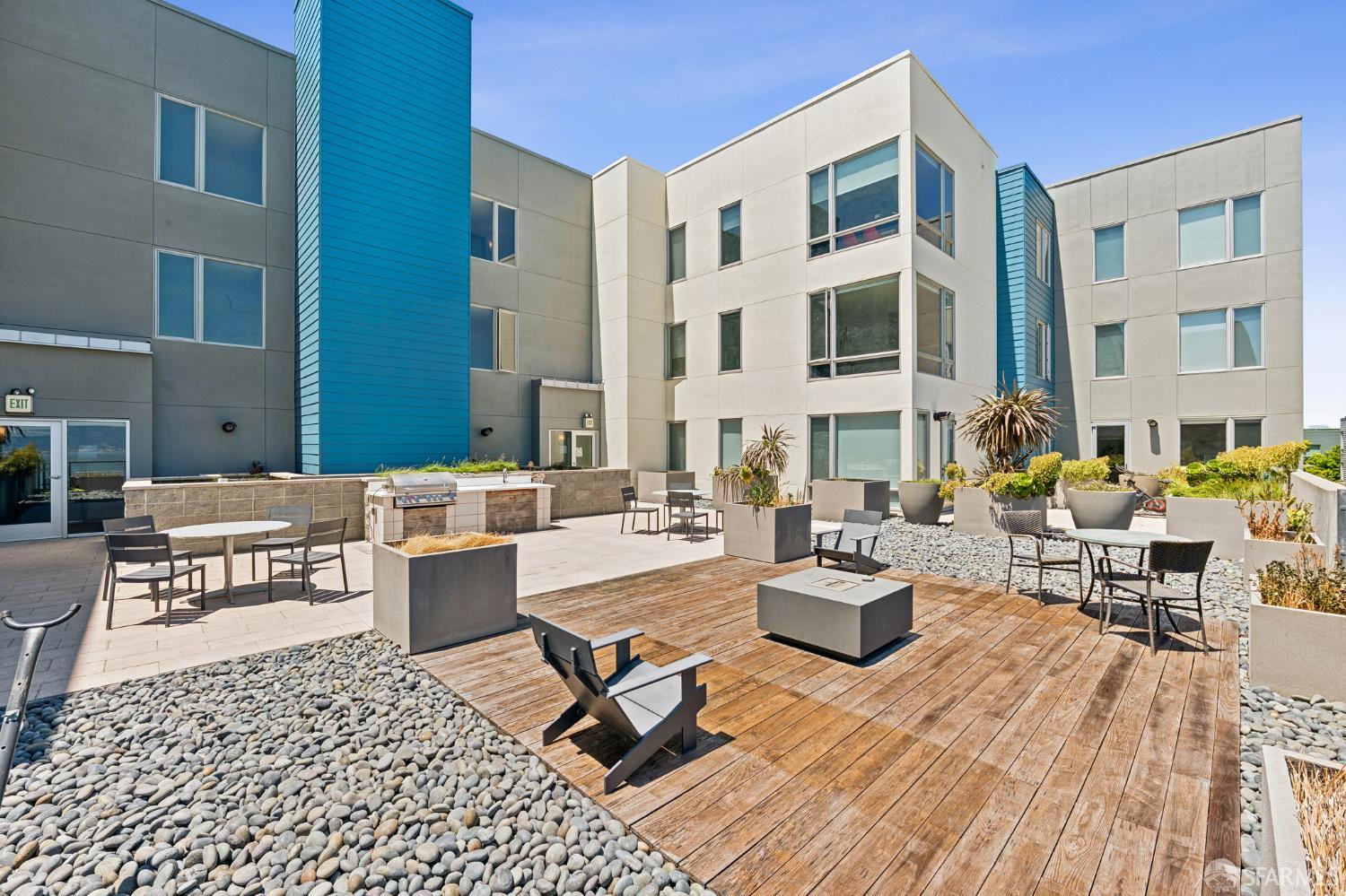 Detail Gallery Image 24 of 32 For 52 Innes Ct #309,  San Francisco,  CA 94124 - 2 Beds | 2 Baths