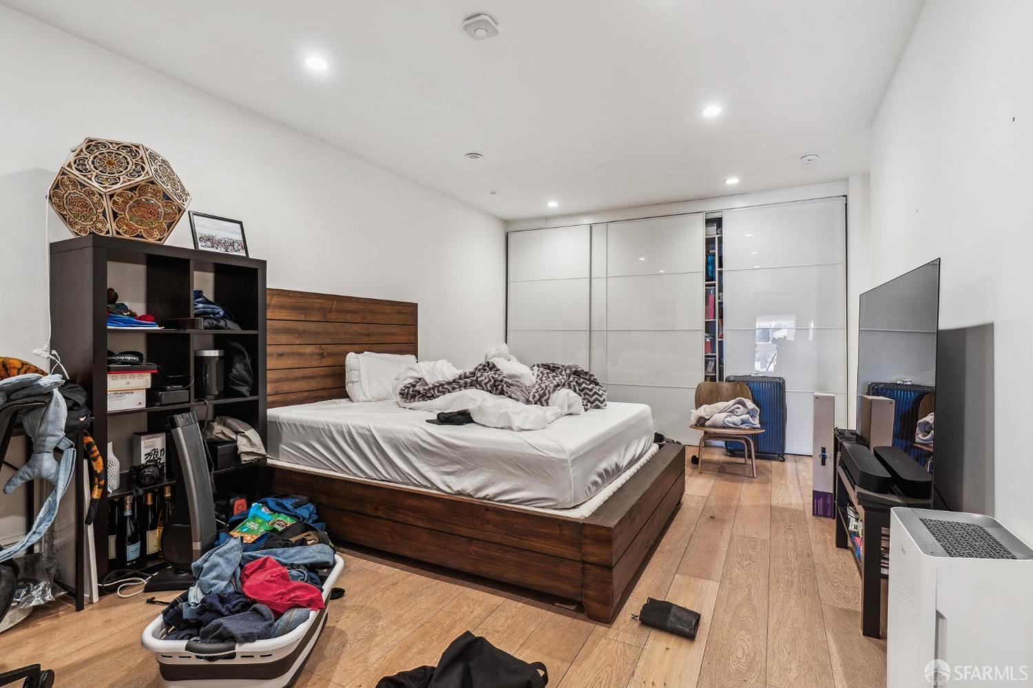 Detail Gallery Image 14 of 51 For 817 Oak St, San Francisco,  CA 94117 - – Beds | – Baths