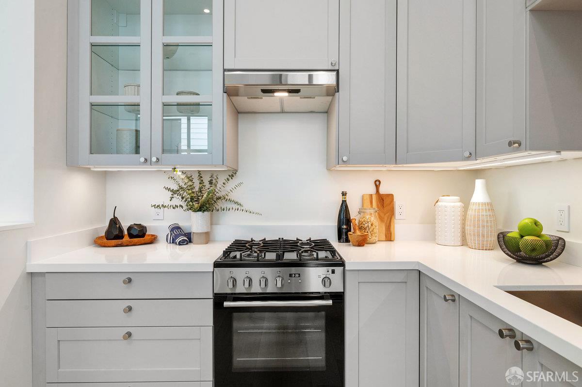 Detail Gallery Image 14 of 60 For 150 Eureka St #B,  San Francisco,  CA 94114 - 1 Beds | 1 Baths