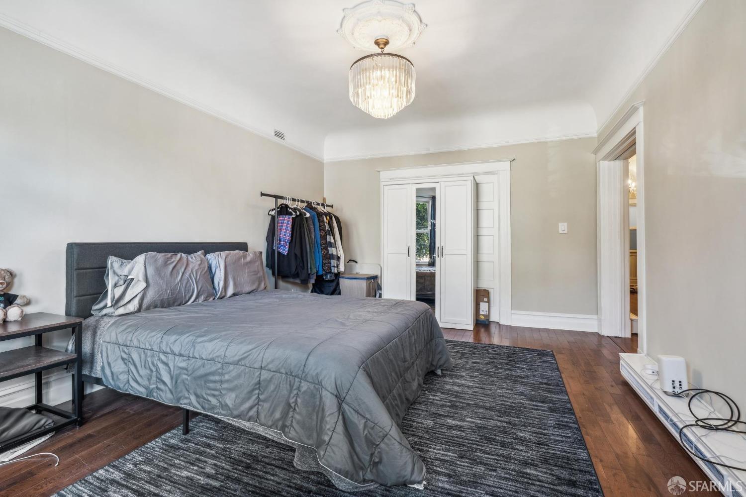Detail Gallery Image 31 of 51 For 817 Oak St, San Francisco,  CA 94117 - – Beds | – Baths