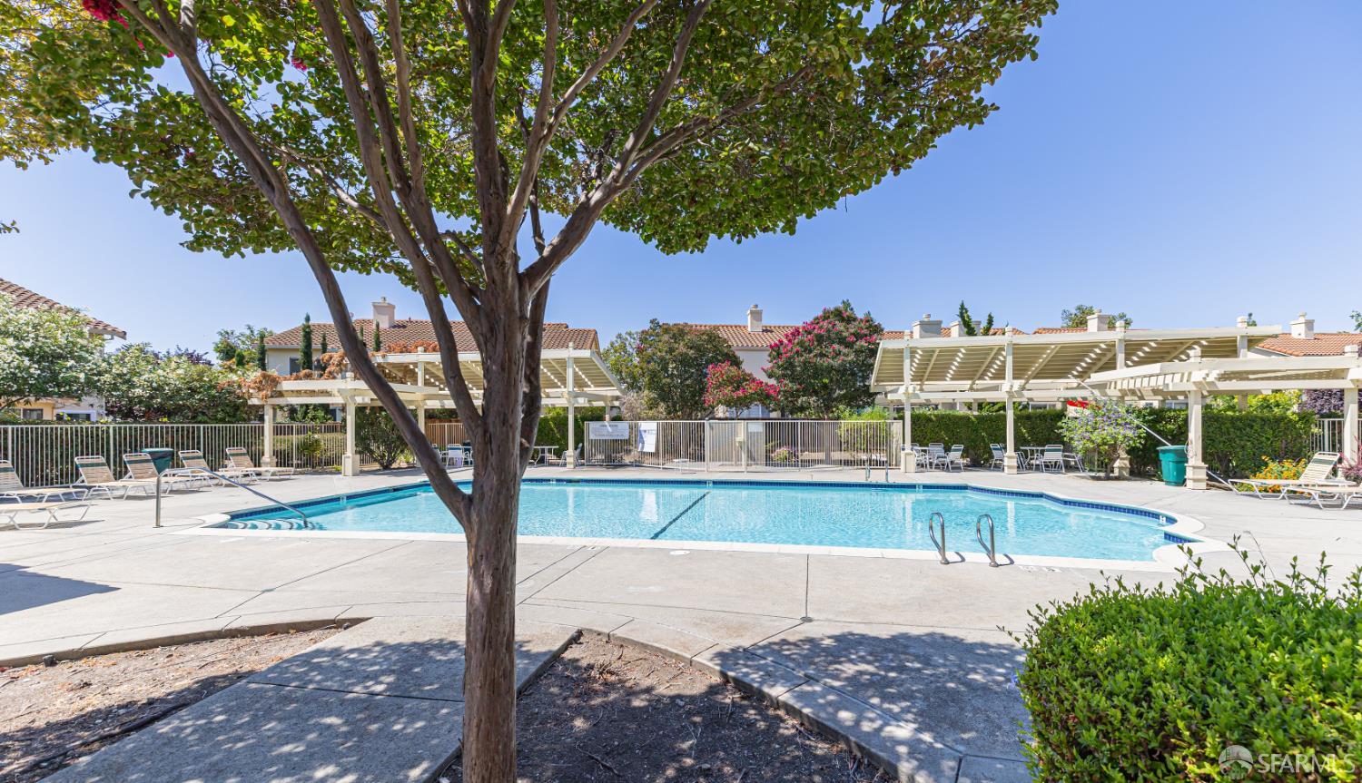 Detail Gallery Image 25 of 27 For 187 Waterford Meadow Ct, Milpitas,  CA 95035 - 3 Beds | 2/1 Baths