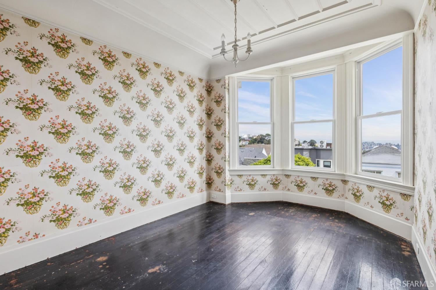 Detail Gallery Image 26 of 40 For 212 Hoffman Ave, San Francisco,  CA 94114 - 5 Beds | 2 Baths