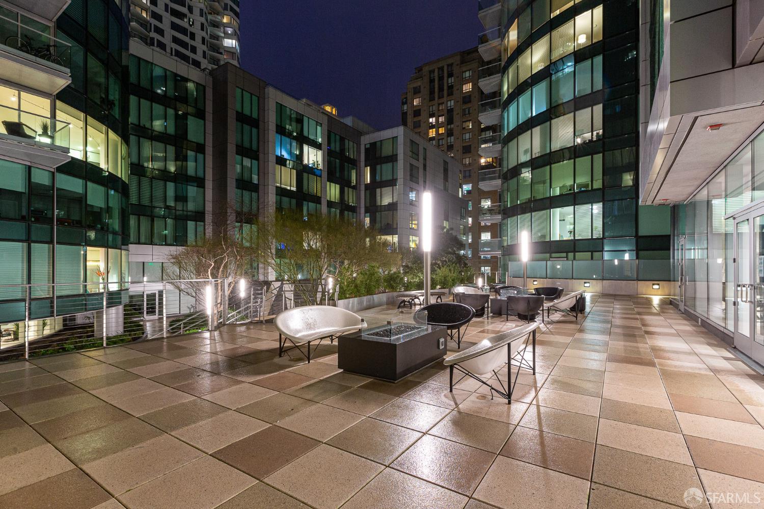 Detail Gallery Image 11 of 29 For 318 Spear St 4e,  San Francisco,  CA 94105 - 1 Beds | 1 Baths