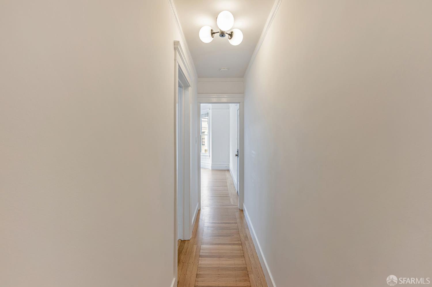 Photo #9: 425073083 Listing: Photo #9