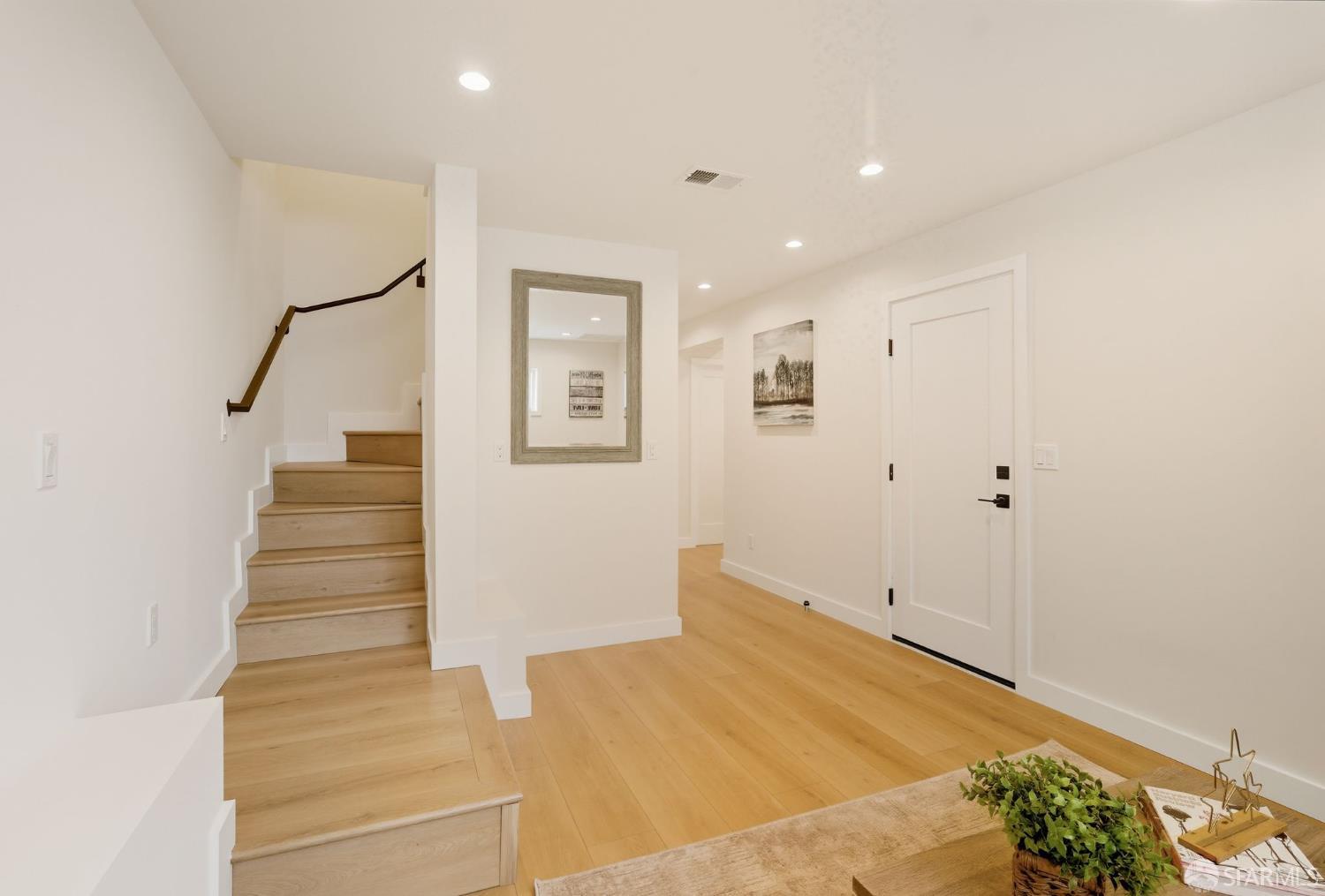 Detail Gallery Image 26 of 78 For 81 Skyview Way, San Francisco,  CA 94131 - 4 Beds | 2/1 Baths
