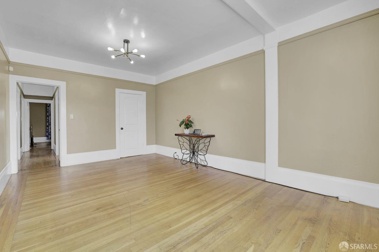 Detail Gallery Image 3 of 46 For 1298 Revere Ave, San Francisco,  CA 94124 - 3 Beds | 1 Baths