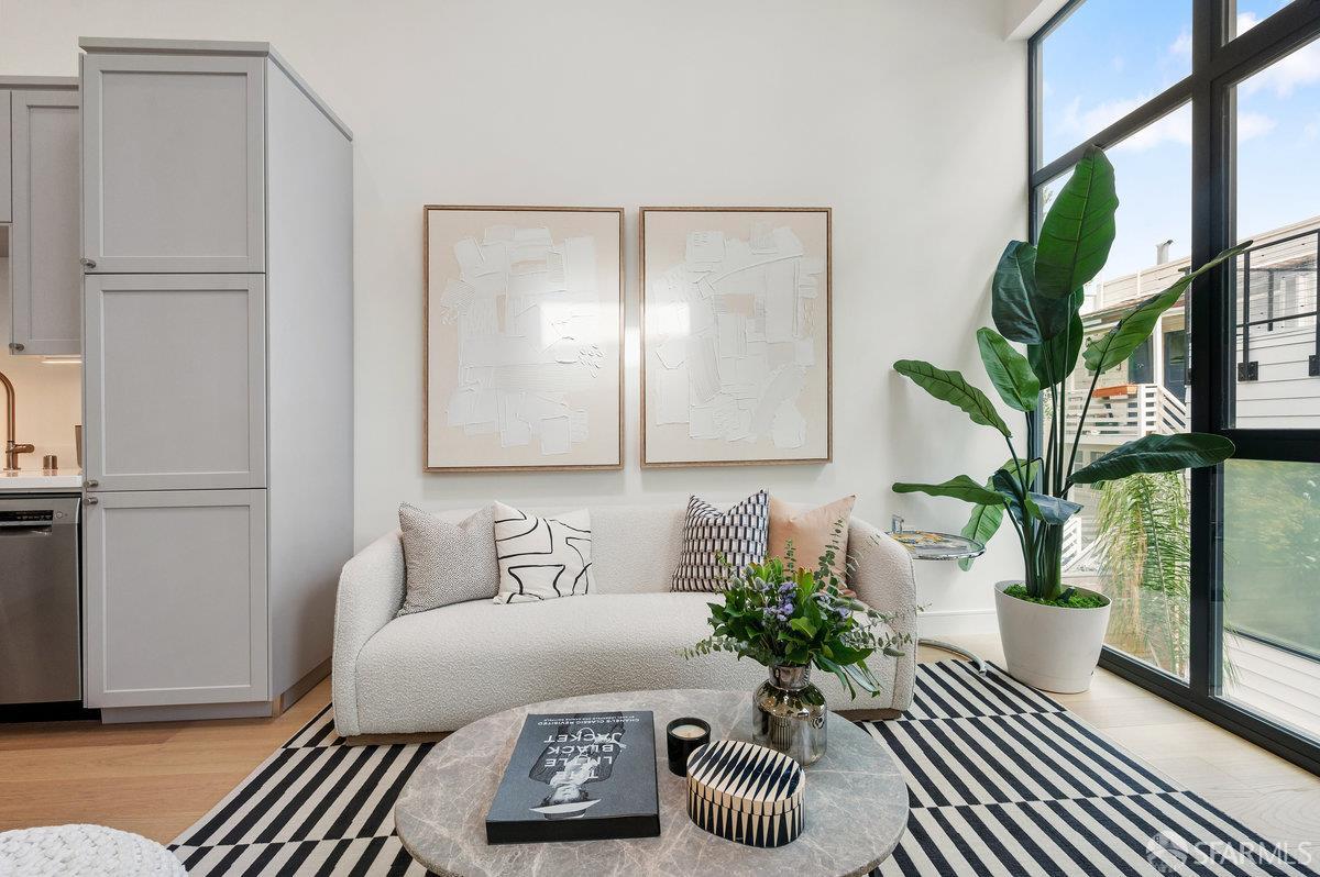 Detail Gallery Image 8 of 60 For 150 Eureka St #B,  San Francisco,  CA 94114 - 1 Beds | 1 Baths