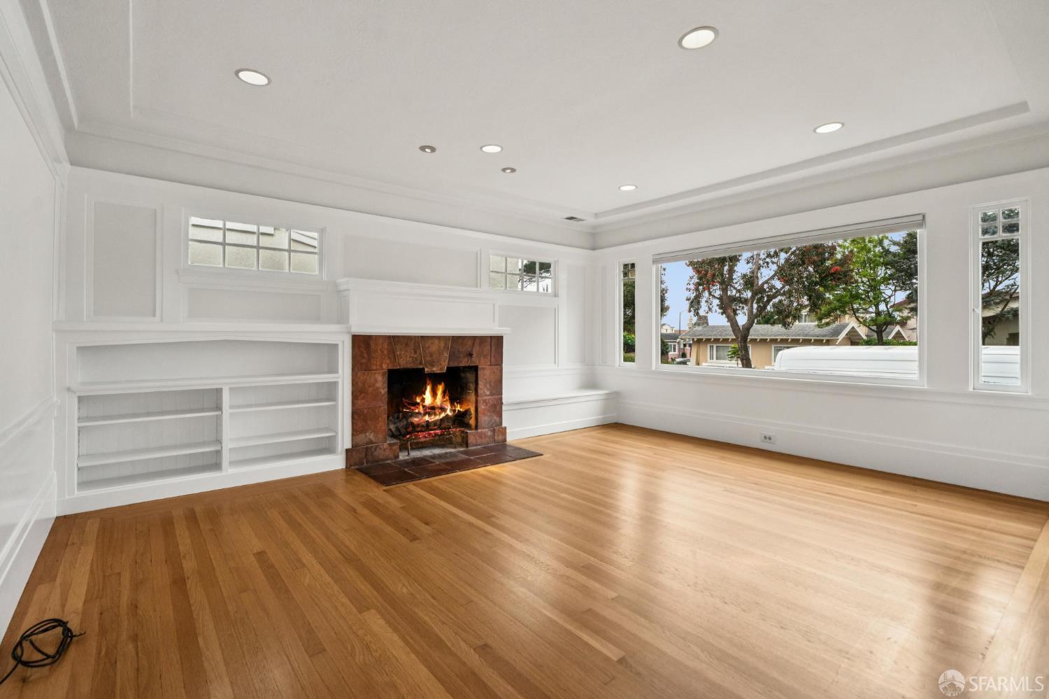 Detail Gallery Image 4 of 47 For 420 Miramar Ave, San Francisco,  CA 94112 - 3 Beds | 2 Baths