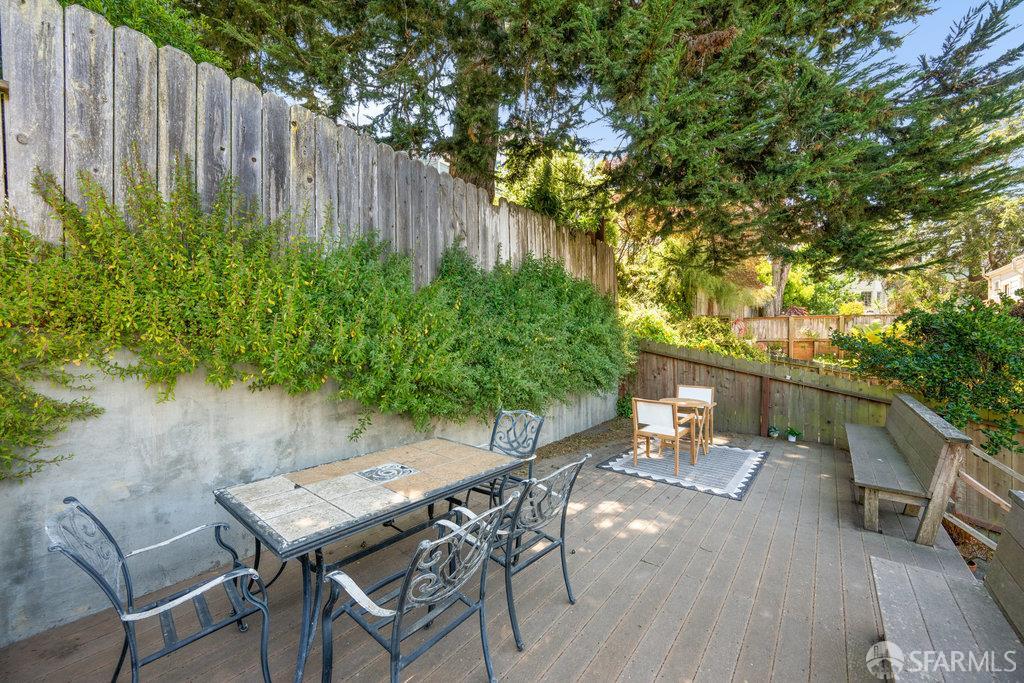 Detail Gallery Image 14 of 15 For 764 Cole St #1,  San Francisco,  CA 94117 - 0 Beds | 1 Baths