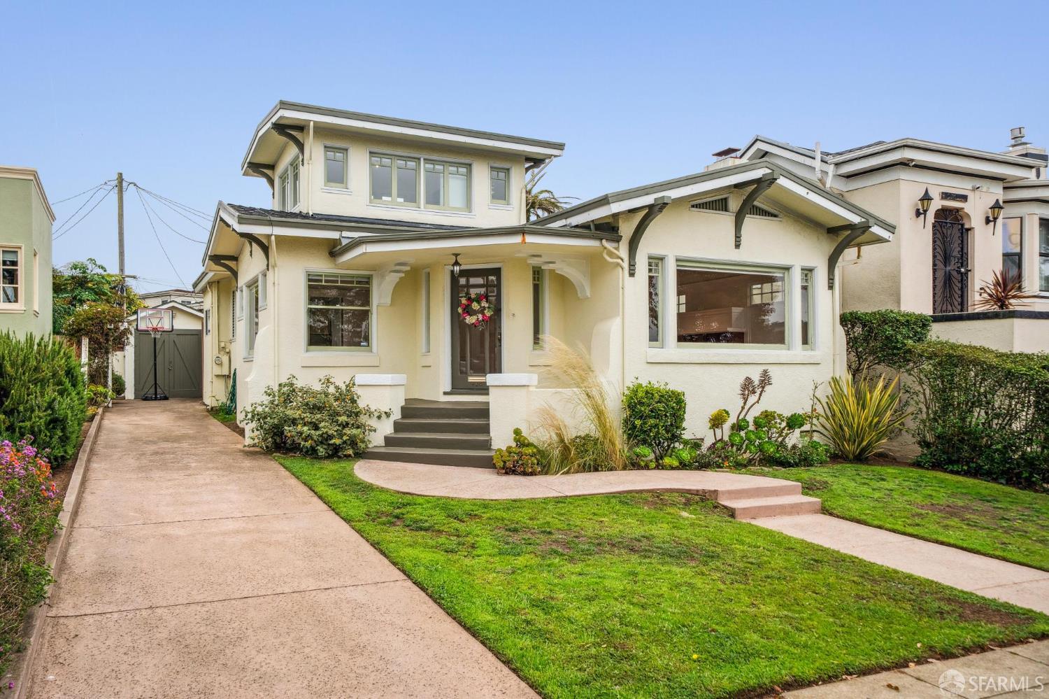 Detail Gallery Image 1 of 47 For 420 Miramar Ave, San Francisco,  CA 94112 - 3 Beds | 2 Baths