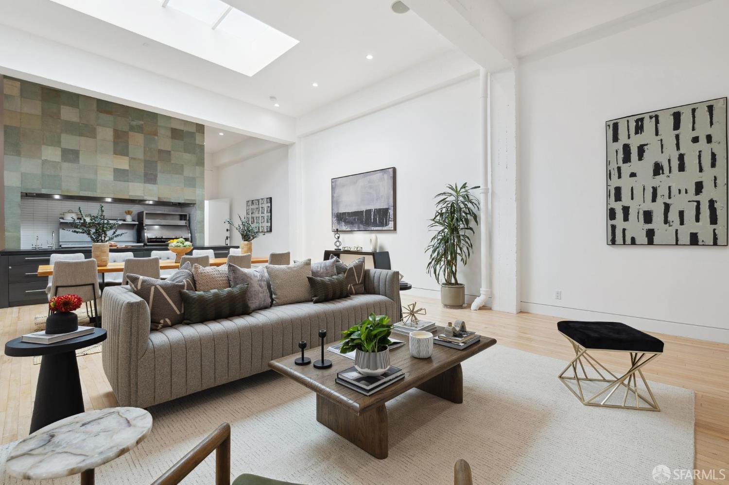 Detail Gallery Image 25 of 80 For 2232 Bush St, San Francisco,  CA 94115 - 3 Beds | 3/1 Baths