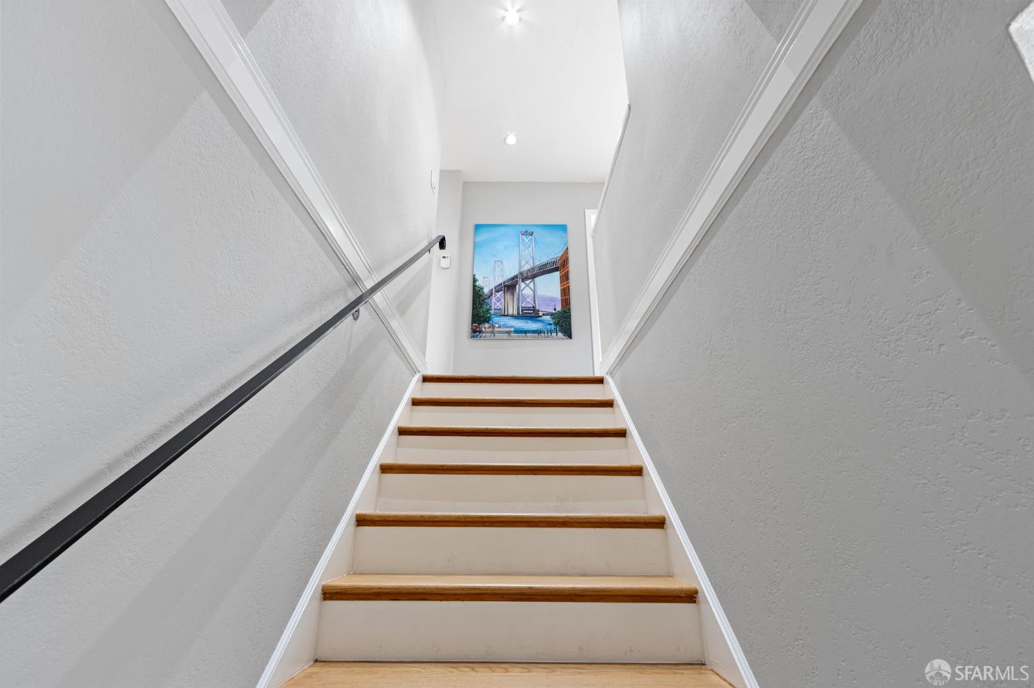 Detail Gallery Image 4 of 51 For 494 La Grande Ave, San Francisco,  CA 94112 - 3 Beds | 1 Baths