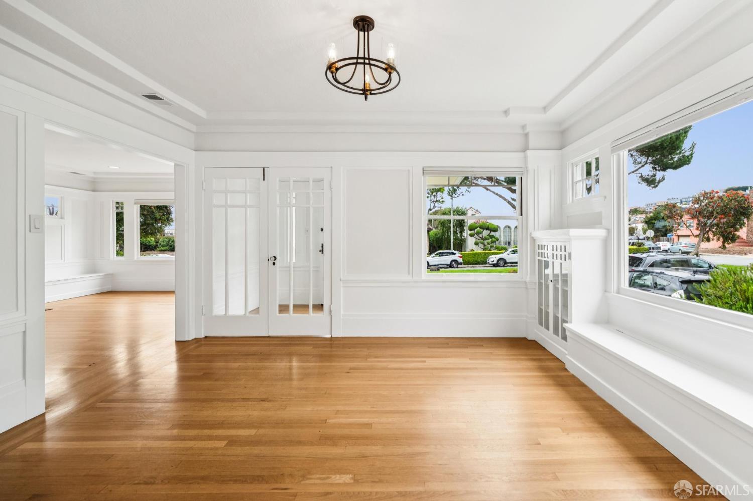 Detail Gallery Image 8 of 47 For 420 Miramar Ave, San Francisco,  CA 94112 - 3 Beds | 2 Baths