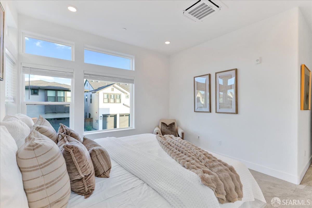 Detail Gallery Image 33 of 59 For 210 Waters Park Cir #204,  San Mateo,  CA 94403 - 3 Beds | 2 Baths