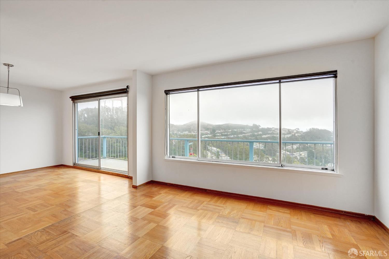 Detail Gallery Image 10 of 46 For 77 Crestmont Dr, San Francisco,  CA 94131 - 2 Beds | 2 Baths