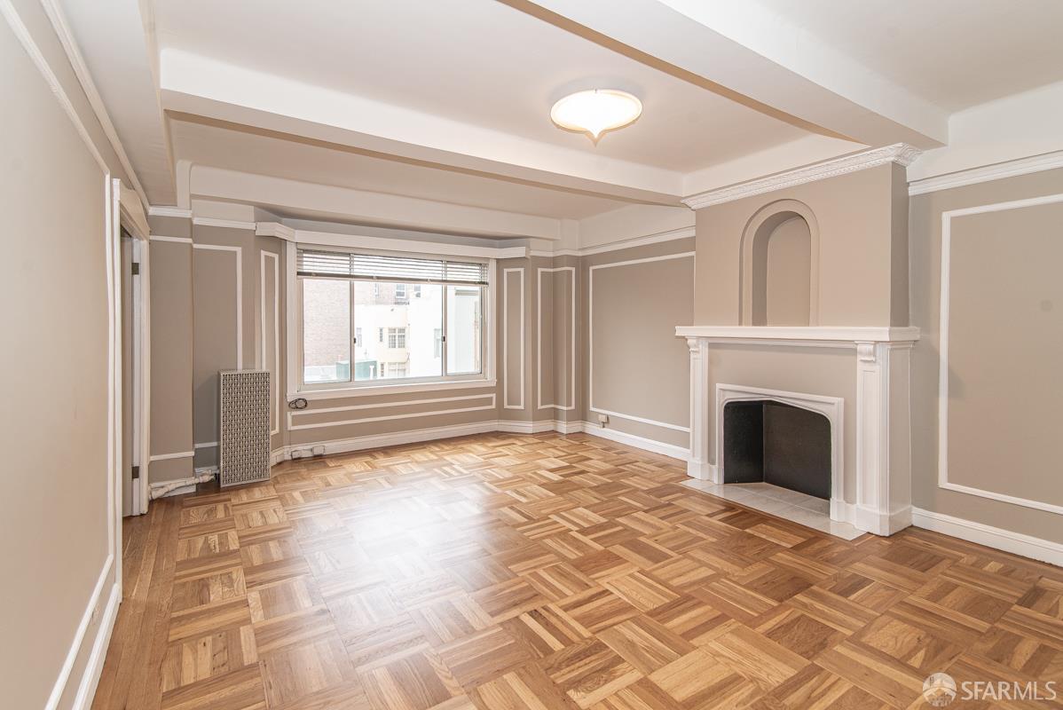 Photo #4: 425064461 Listing 